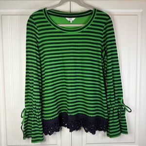 Crown & Ivy Green & Navy Stripe Top with Eyelet Hem – Size Medium